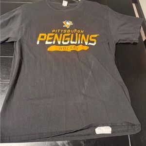 Pittsburgh Penguins Unisex Short Sleeve black Tee with Yellow Logo